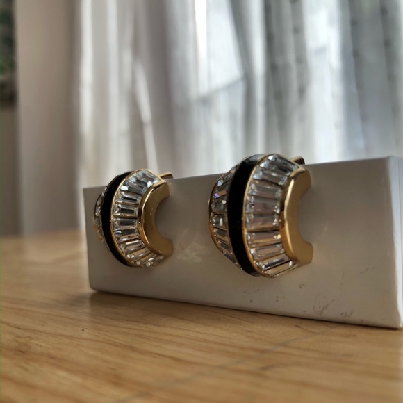 VINTAGE CHRISTIAN DIOR Black Enamel & Baguette Crystal Huggie Earrings 1980s - Picture 9 of 9